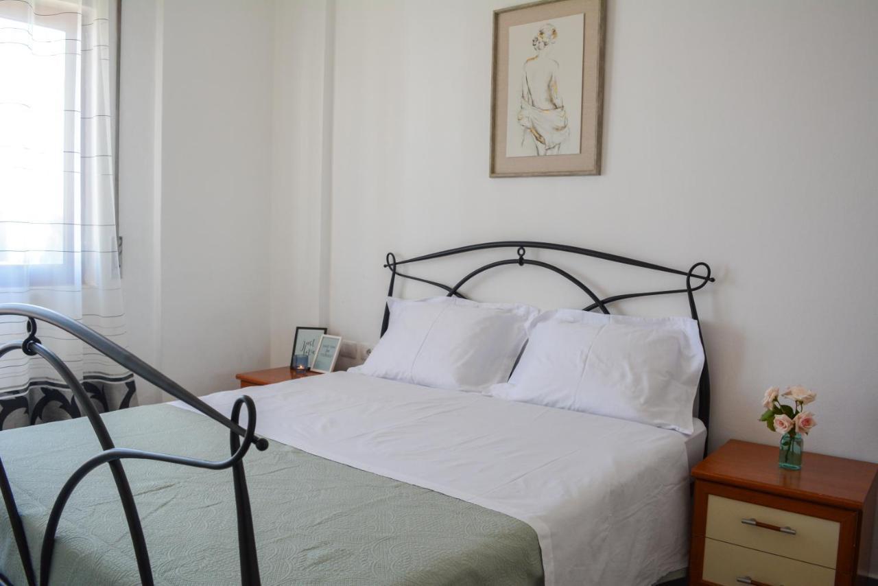 Moraceae Lovely Apartment Тирана Екстериор снимка