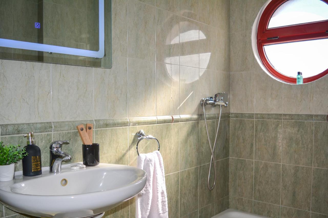 Moraceae Lovely Apartment Тирана Екстериор снимка